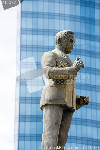 Image of statue a.a. cipriani port of spain trinidad