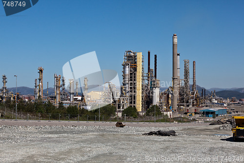 Image of Oil refinery