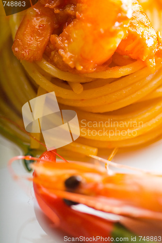 Image of pasta and spicy shrimps