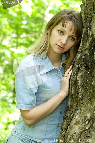 Image of Girl and tree