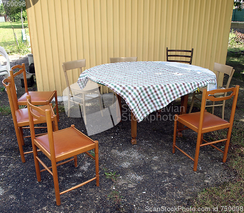Image of Picnic table