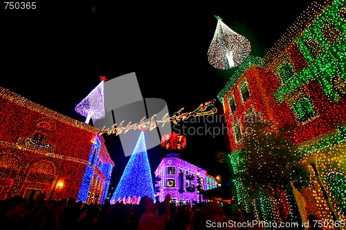 Image of The Osborne Family Spectacle of Dancing Lights