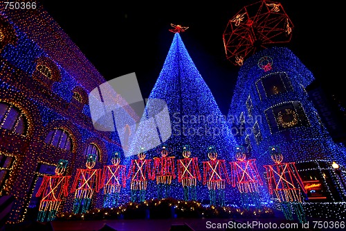 Image of The Osborne Family Spectacle of Dancing Lights