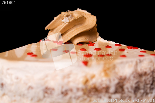 Image of cake with cream