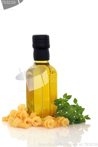 Image of Pasta, Basil and Olive Oil