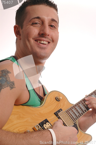 Image of smiling guitarist 2503