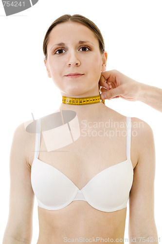 Image of Measuring woman's neck length