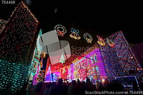 Image of The Osborne Family Spectacle of Dancing Lights