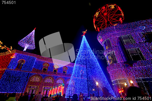 Image of The Osborne Family Spectacle of Dancing Lights