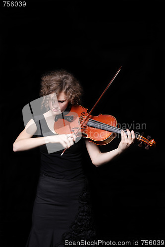 Image of Young woman playing violin