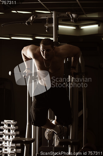 Image of Guy training in gym
