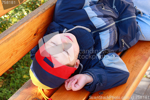 Image of Boy looking to sky
