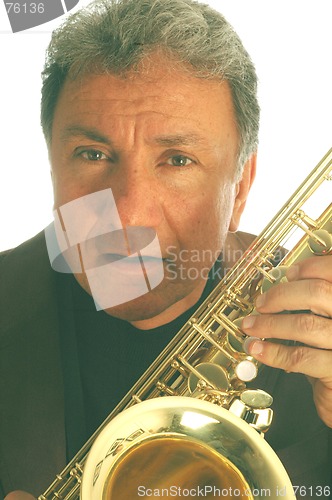 Image of sax player 332