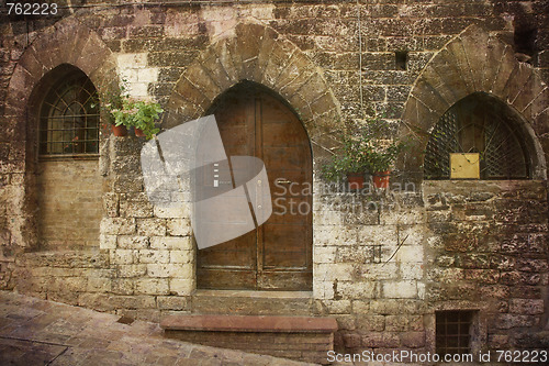 Image of Nice entrance - Assisi