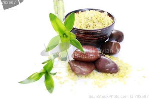 Image of green bath salt with bamboo