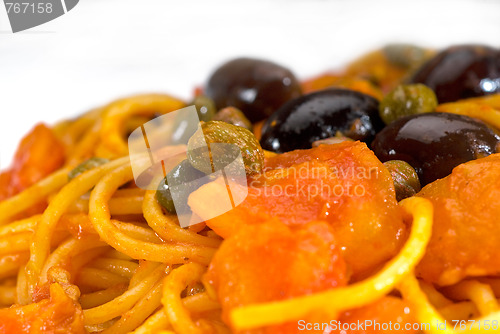 Image of spaghetti pasta puttanesca