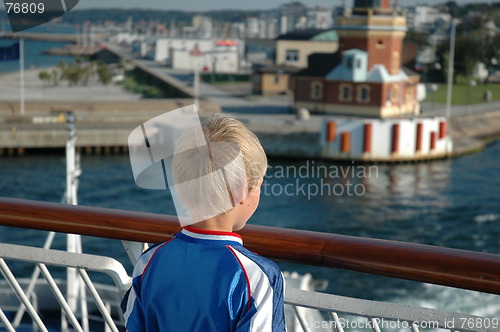 Image of Leaving shore