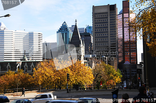 Image of Montreal downtown in the fall.