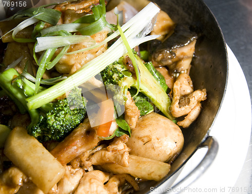 Image of shrimp chicken pan asian thai food