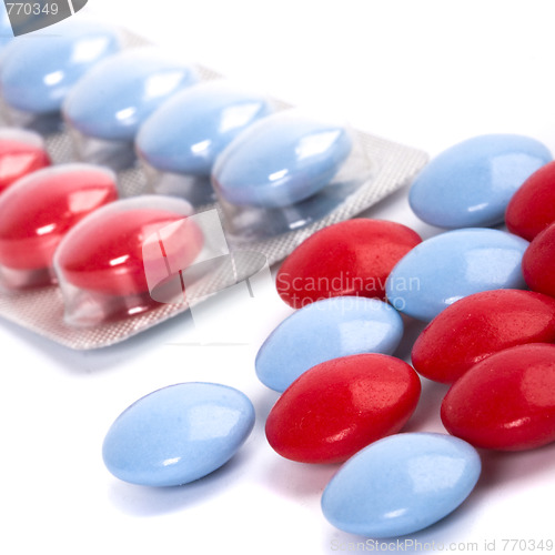 Image of red and blue pills