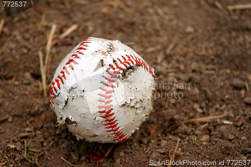 Image of old baseball