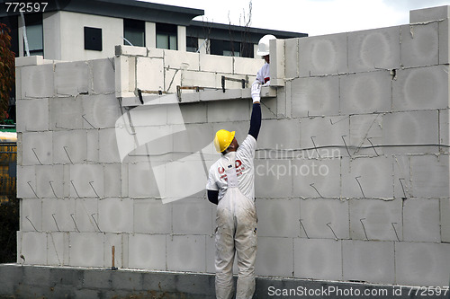 Image of Building a new house.