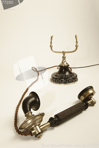 Image of old telephone