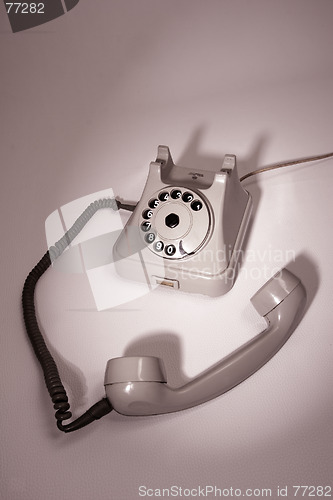 Image of old telephone