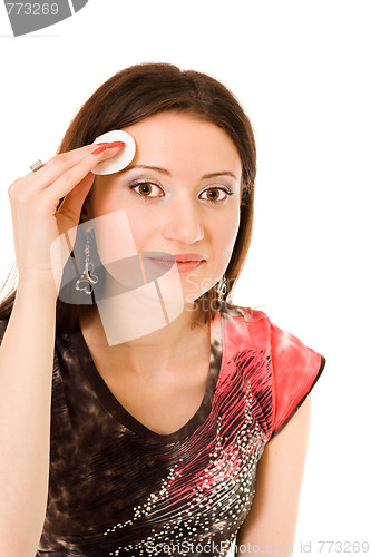 Image of woman using wadof cotton wool