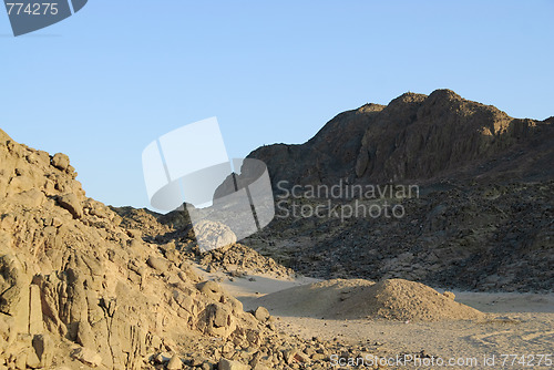 Image of Egyptian rocky desert