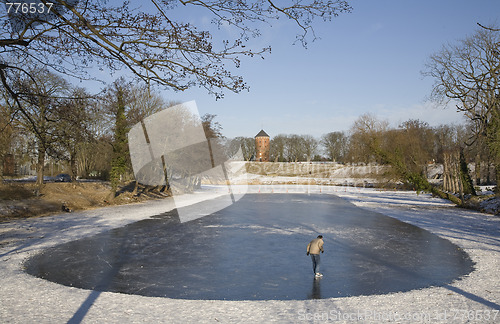 Image of Lonely skater