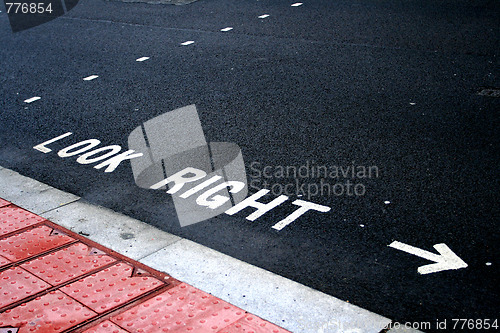 Image of Look left