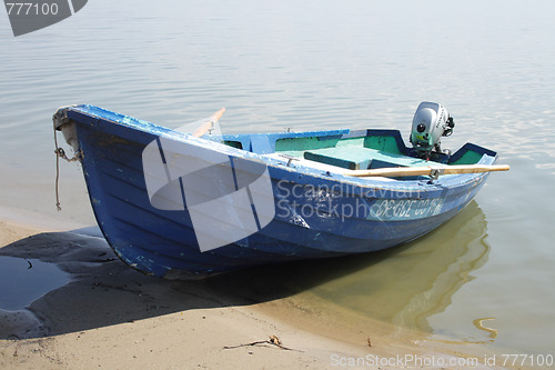 Image of ship and the sea