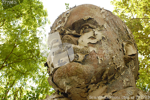 Image of Shabby and Flaky Bust to Lenin