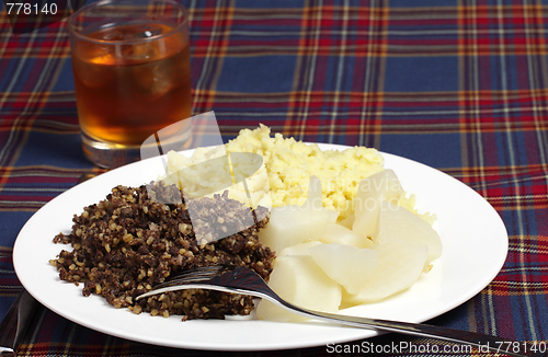 Image of Haggis meal and whisky