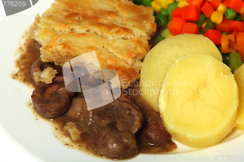 Image of Kidney pie meal closeup