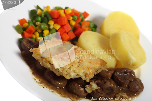 Image of Kidney pie dinner angled