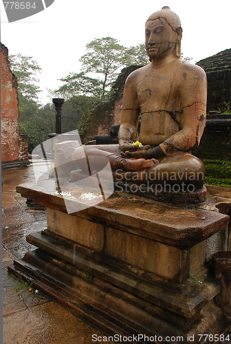 Image of Buddha Image in Vatadage Temple