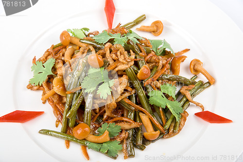 Image of salad of mushrooms and vegetable