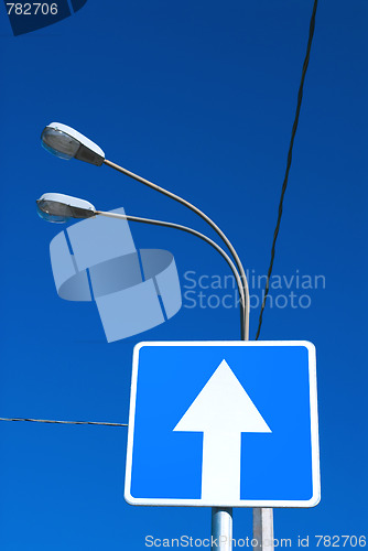 Image of right way sign