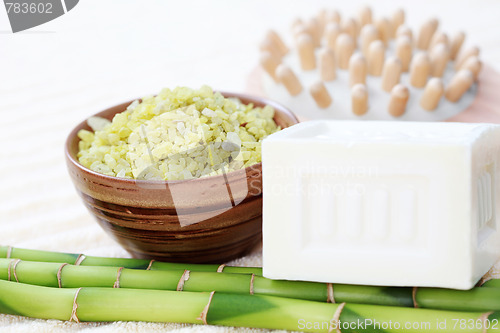 Image of green bamboo bath salt