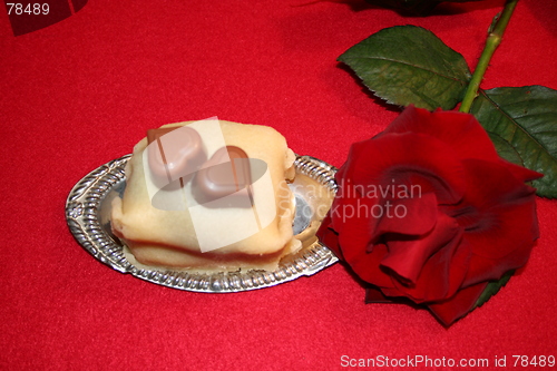 Image of Valentin-cake and red rose