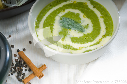 Image of spinach soup