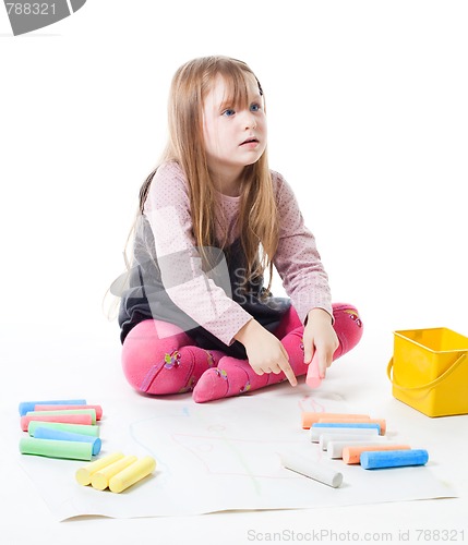 Image of Little girl draw picture with chalk