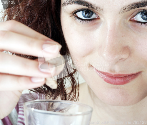 Image of Young people eating milk with cereals
