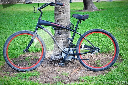 Image of black custombike