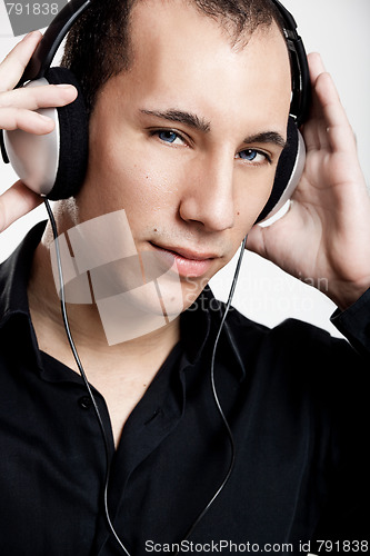 Image of Listen music