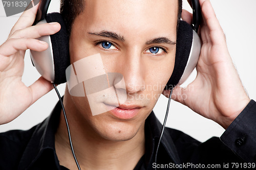 Image of Listen music