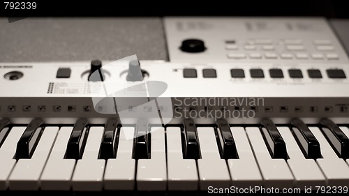 Image of Synthesizer