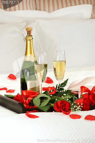 Image of Romantic evening with champagne 